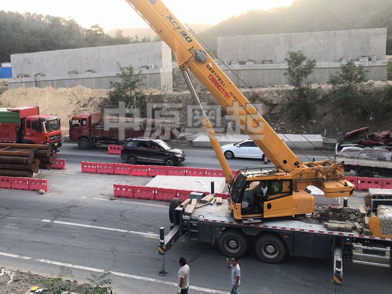 中鐵隧道集團十堰高鐵北站互通立交鋼結(jié)構(gòu)橋梁